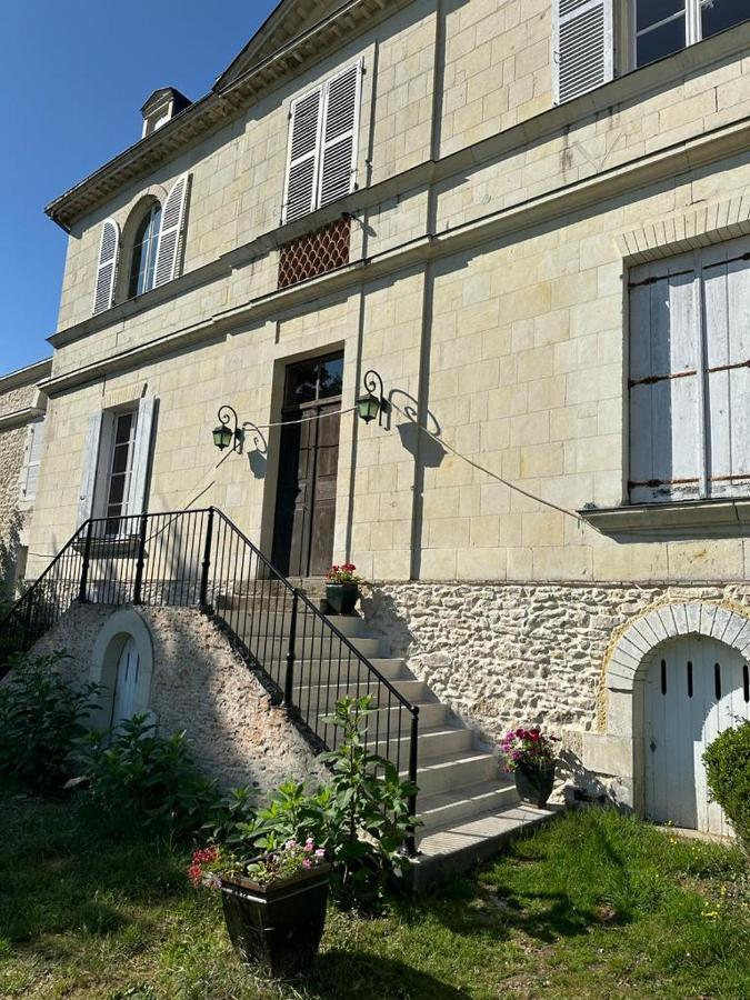 Ancien Relais De Chasse A 35 Min Du Circuit 24H Du Mans Bed & Breakfast Le Lude Dış mekan fotoğraf